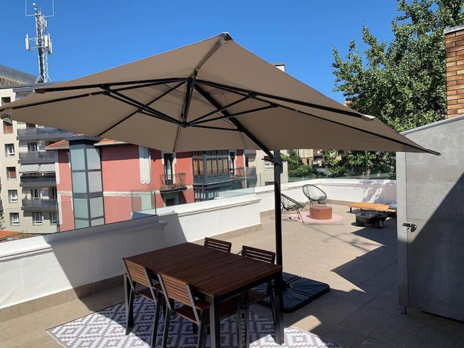 Atico Con Preciosa Terraza En Algorta Appartement Getxo Buitenkant foto