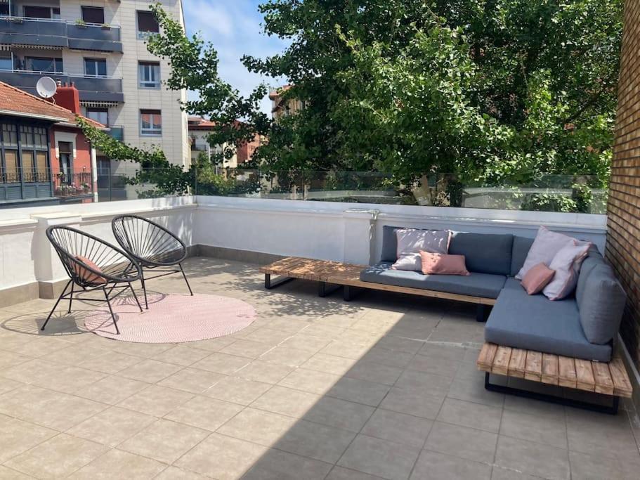 Atico Con Preciosa Terraza En Algorta Appartement Getxo Buitenkant foto